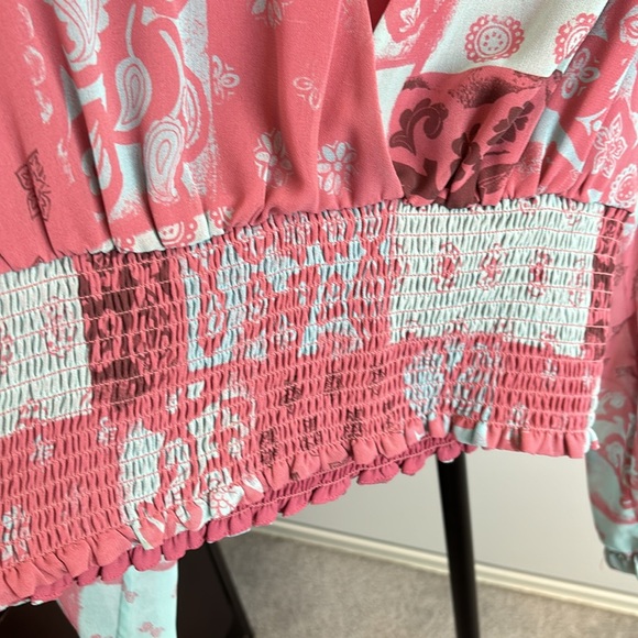 Wilfred Blouse from Aritzia. - Picture 3 of 5